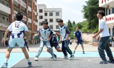 雷速官网:这所乡村小学，10年打坏1000多个篮球——中小学“以体育人”成效观察之二